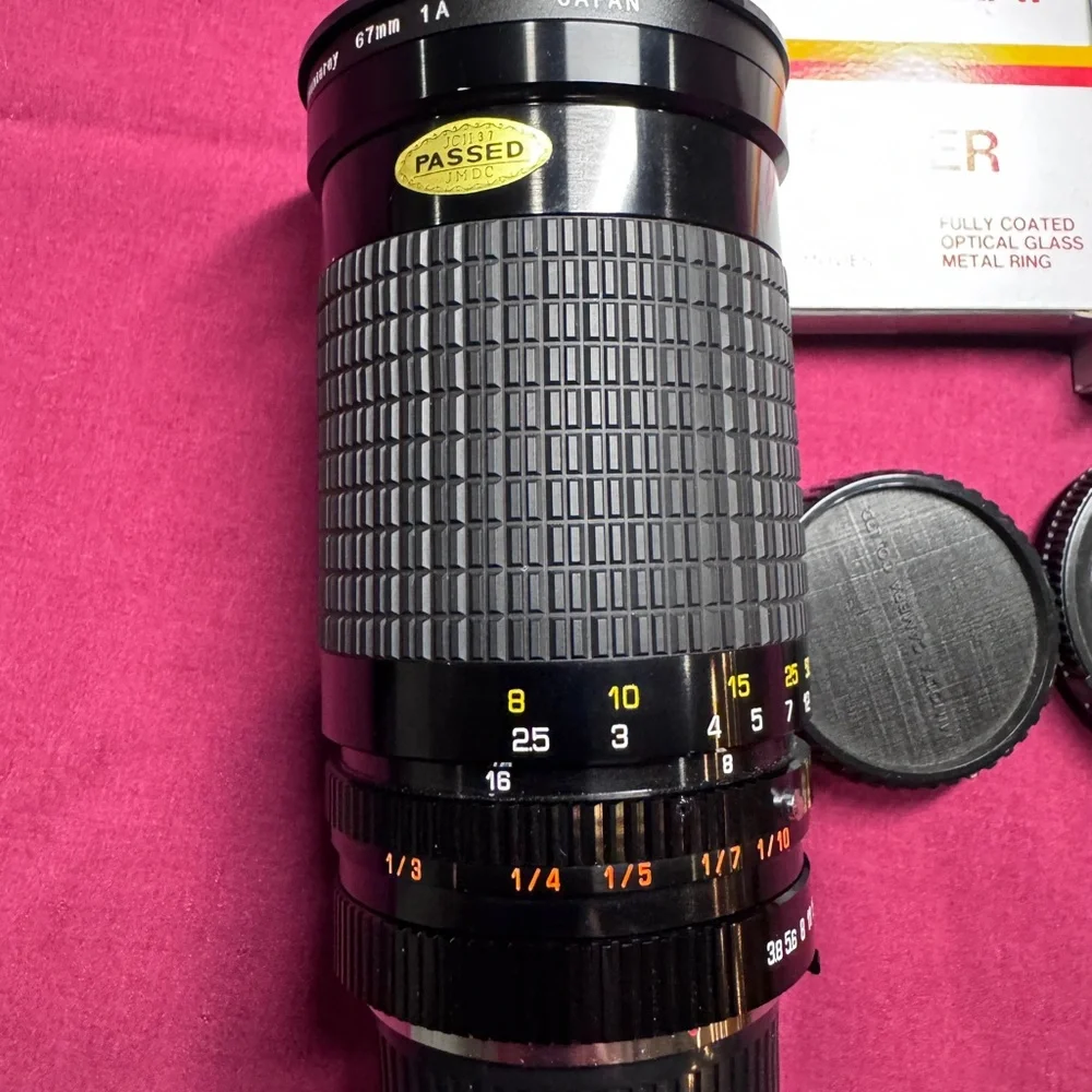 Quantaray 35-200mm Automatic Zoom Lens w/Original Box & Lens case & Filters